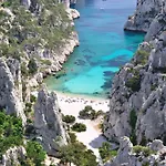 Les Volets Rouges - - Situe Dans Le Parc National Des Calanques - Parking Gratuit 2*