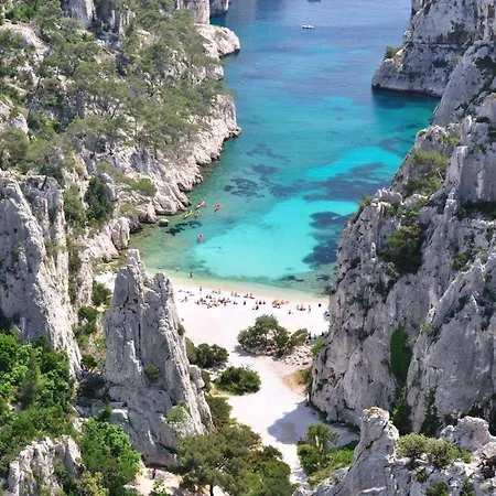 Les Volets Rouges - - Situe Dans Le Parc National Des Calanques - Parking Gratuit 2*
