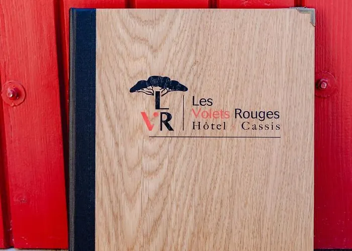 Les Volets Rouges - - Situe Dans Le Parc National Des Calanques - Parking Gratuit 卡西斯