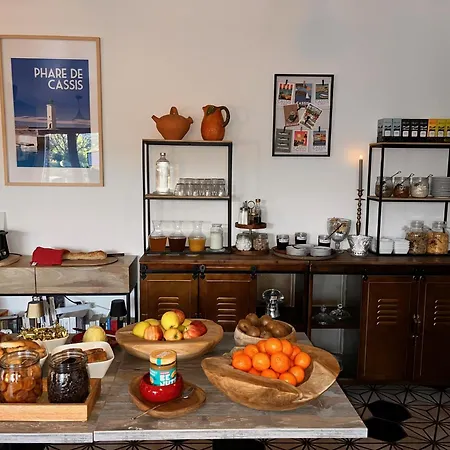 Les Volets Rouges - - Situe Dans Le Parc National Des Calanques - Parking Gratuit Hotel 2*