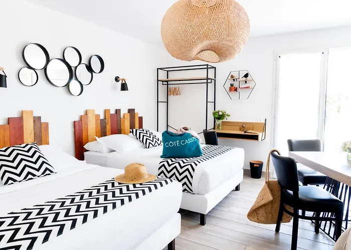 Les Volets Rouges - - Situe Dans Le Parc National Des Calanques - Parking Gratuit Hotel Cassis