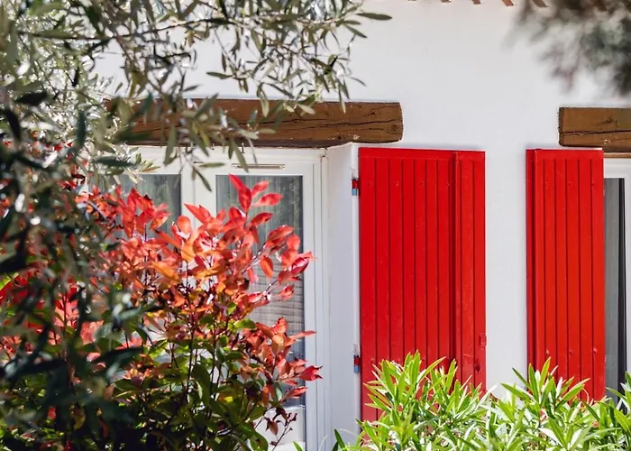 Les Volets Rouges - - Situe Dans Le Parc National Des Calanques - Parking Gratuit Otel Cassis