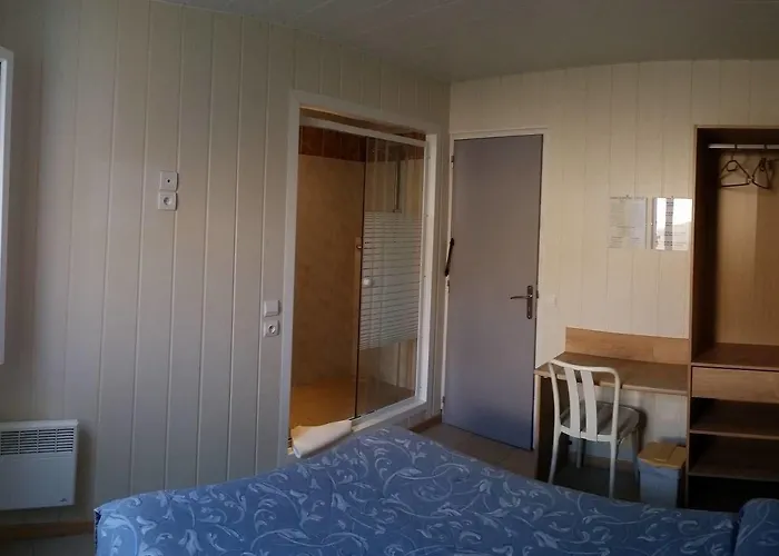 Les Volets Rouges - - Situe Dans Le Parc National Des Calanques - Parking Gratuit Hotel 2*