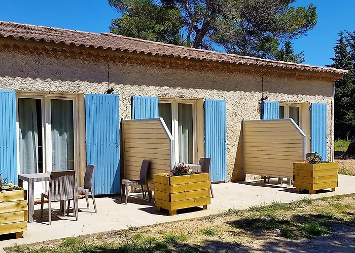 Les Volets Rouges - - Situe Dans Le Parc National Des Calanques - Parking Gratuit