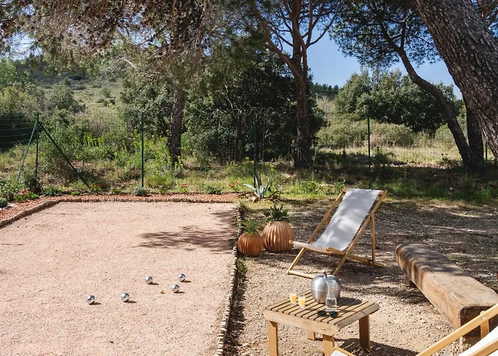 Les Volets Rouges - - Situe Dans Le Parc National Des Calanques - Parking Gratuit 2*