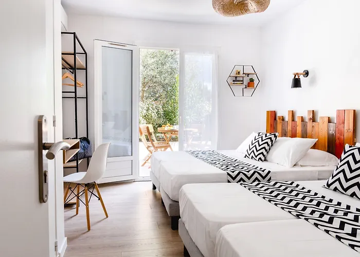 Les Volets Rouges - - Situe Dans Le Parc National Des Calanques - Parking Gratuit 2*