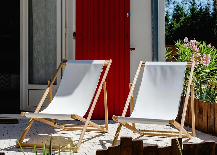 Les Volets Rouges - - Situe Dans Le Parc National Des Calanques - Parking Gratuit 2* Cassis