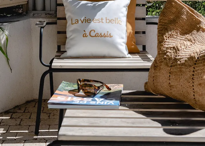 Les Volets Rouges - - Situe Dans Le Parc National Des Calanques - Parking Gratuit Otel Cassis